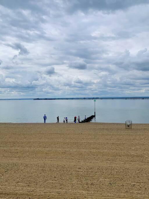 Apartments Near The Sea With Free Parking Southend-On-Sea Exteriér fotografie